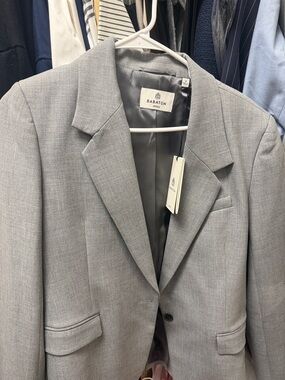 Aritzia Babaton Light Gray Women's Single-Button Blazer